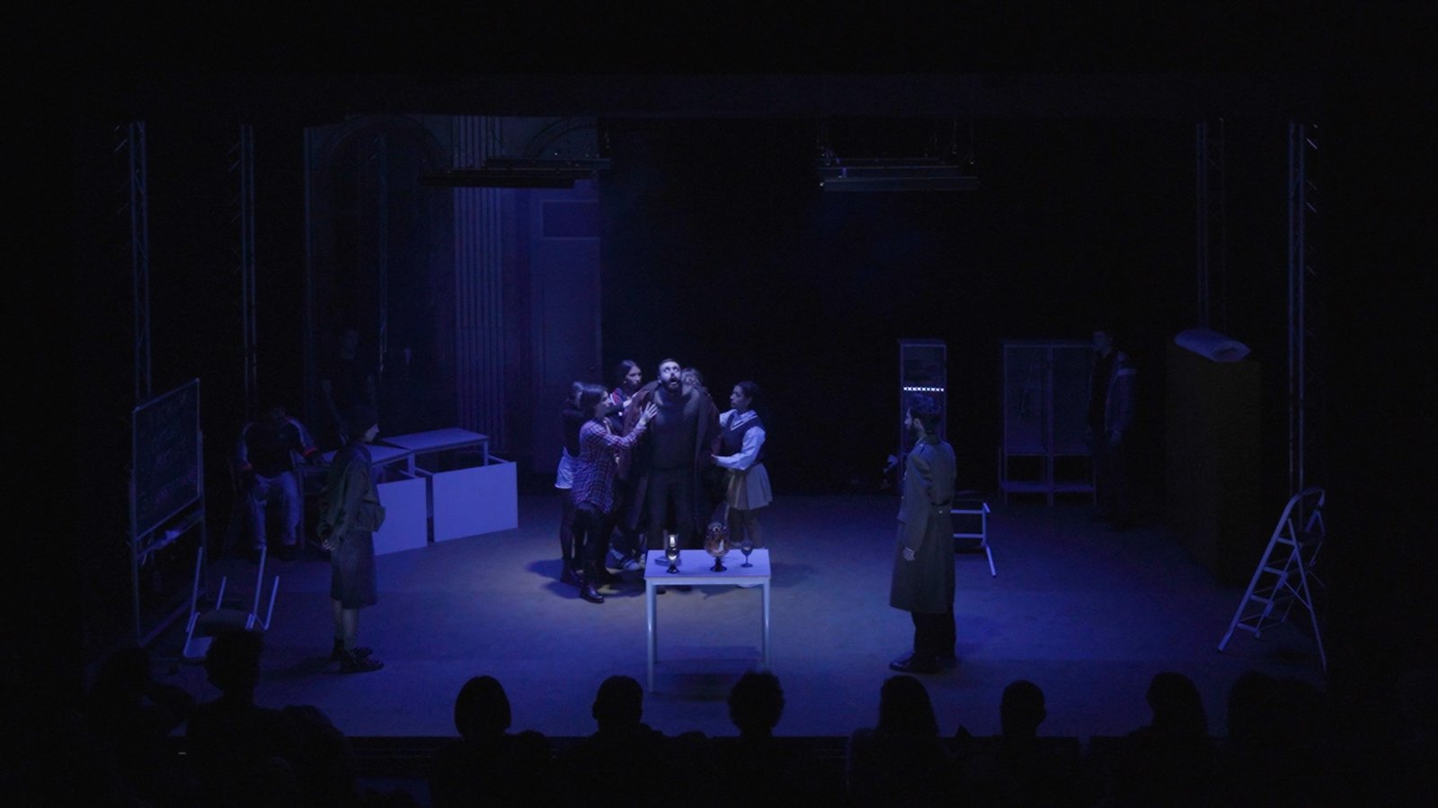 Full Performance.01_06_58_02.Still064